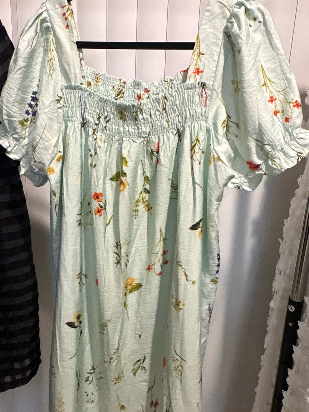 Umgee Mint Green Floral Smocked Puff-Sleeve Tunic